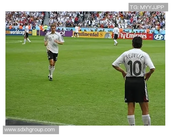 哥斯达黎加与卡塔尔激战正酣谁能在这场较量中脱颖而出